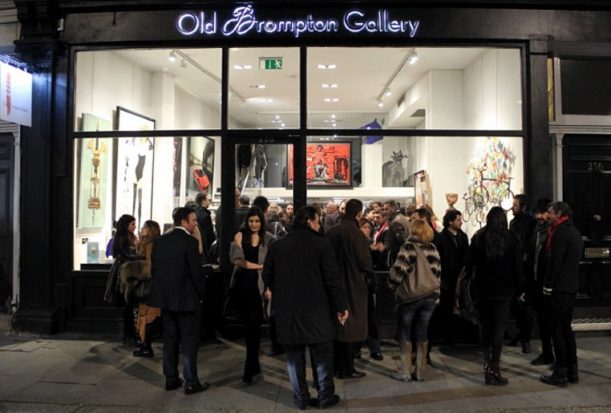 OLD BROMPTON GALLERY COLLABORATION WITH KAPOPOULOS FINE ARTS